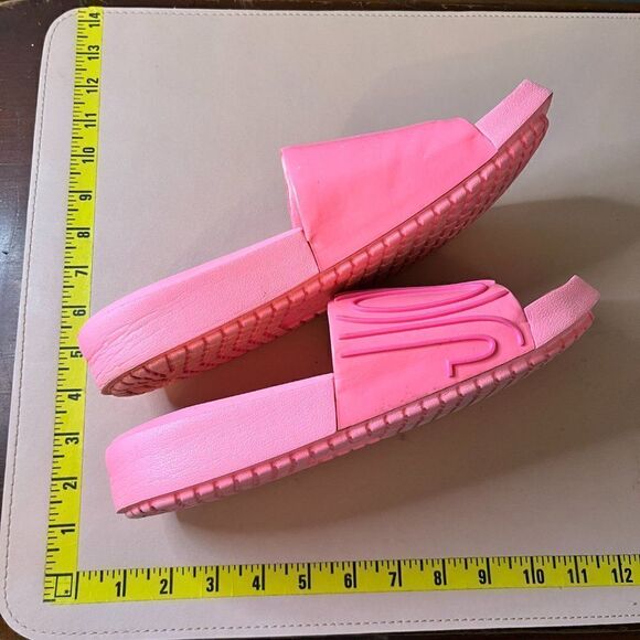 Jordan Pink Flip Flops SlidesโUS 8 CZ8027-600 LikeโNew - Picture 12 of 15